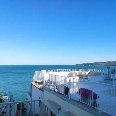 Sea Wind Holiday home *